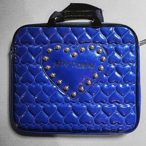 NWOT Betsey Johnson Royal Blue Heart Quilted Laptop Bag
